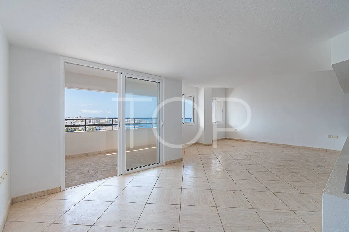 Penthouse-San-Eugenio-Livingroom-Tenerife-1