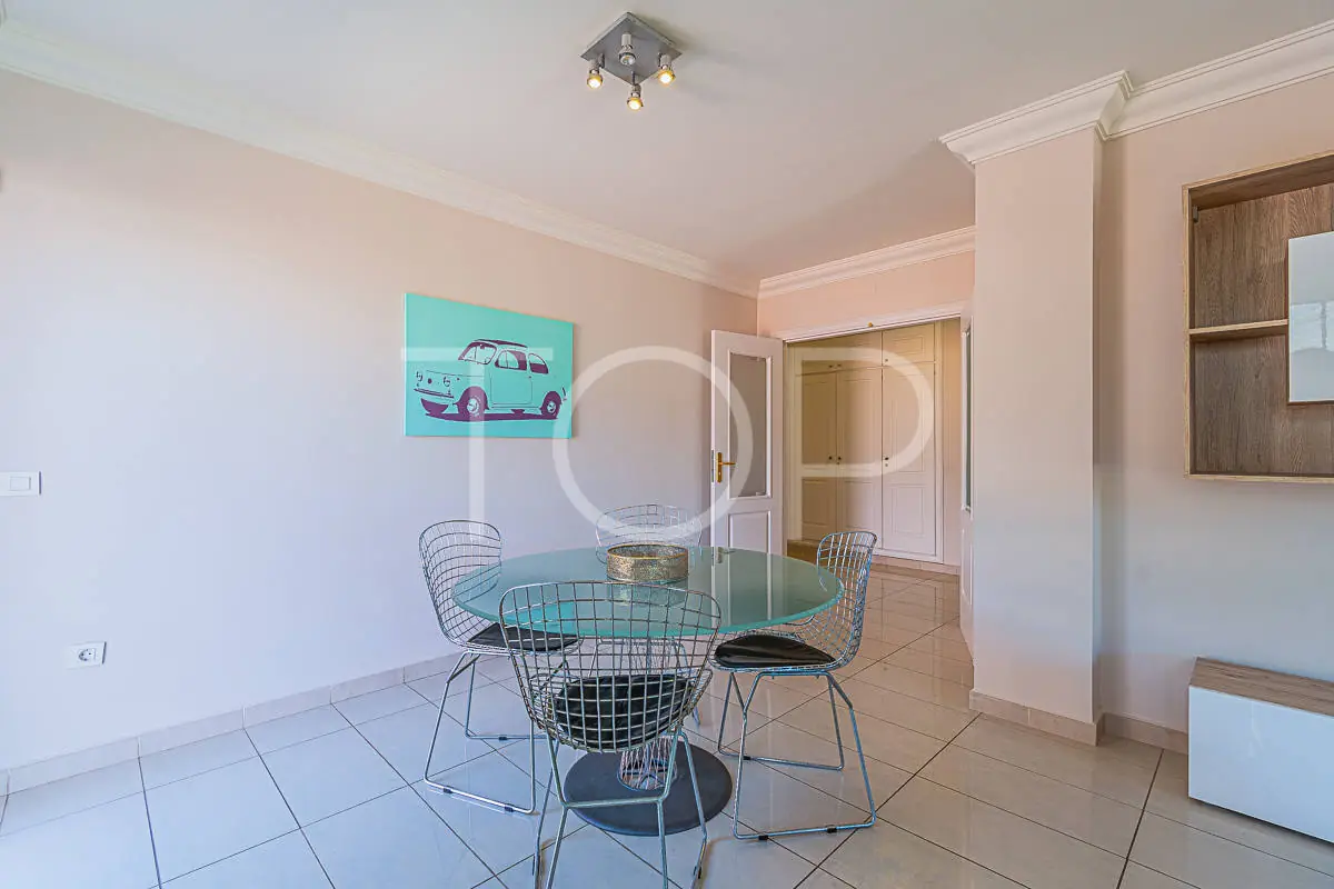 Apartament-El-Duque-Diningroom-Tenerife-1