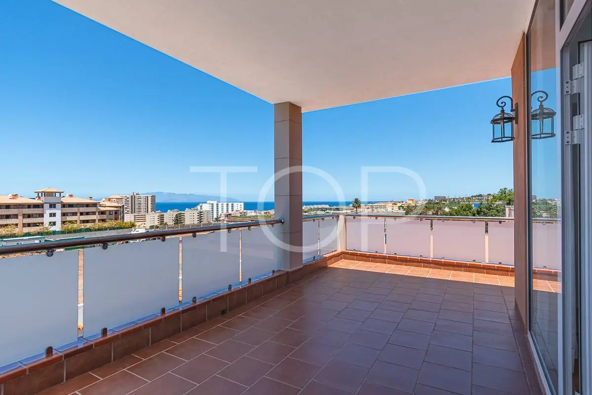 Villa-Property-Terrace-Playa-Paraiso-Tenerife-4