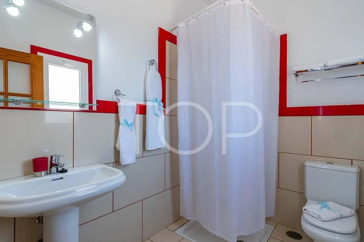 Villa-Property-Bathroom-Playa-Paraiso-Tenerife-5