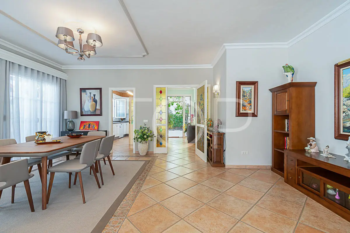 Villa-El-Duque-Diningroom-Tenerife-2