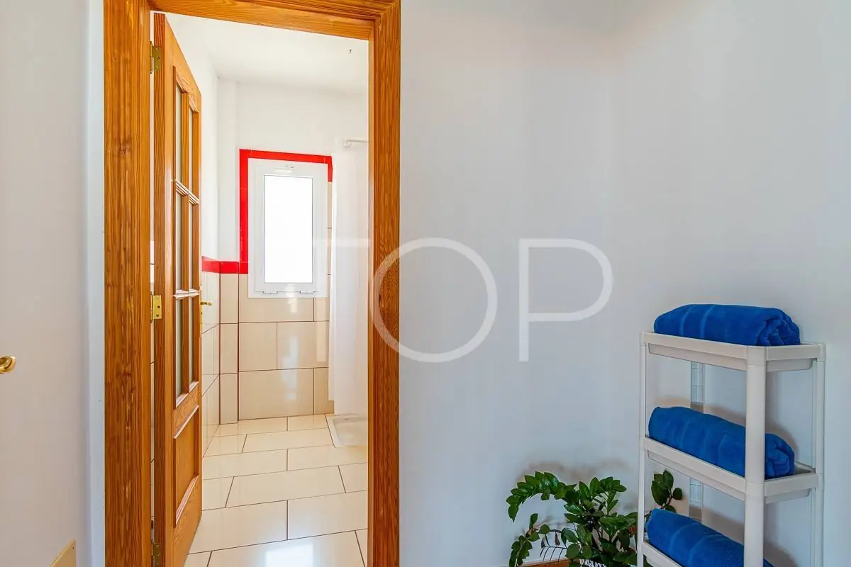 Villa-Property-Bathroom-Paraiso-Tenerife-1