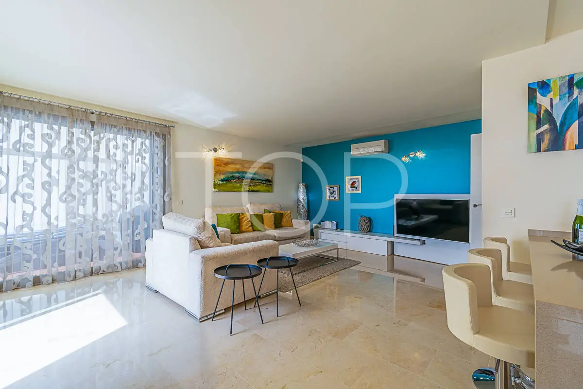 Apartament-La-Caleta-Livingroom-Tenerife-3