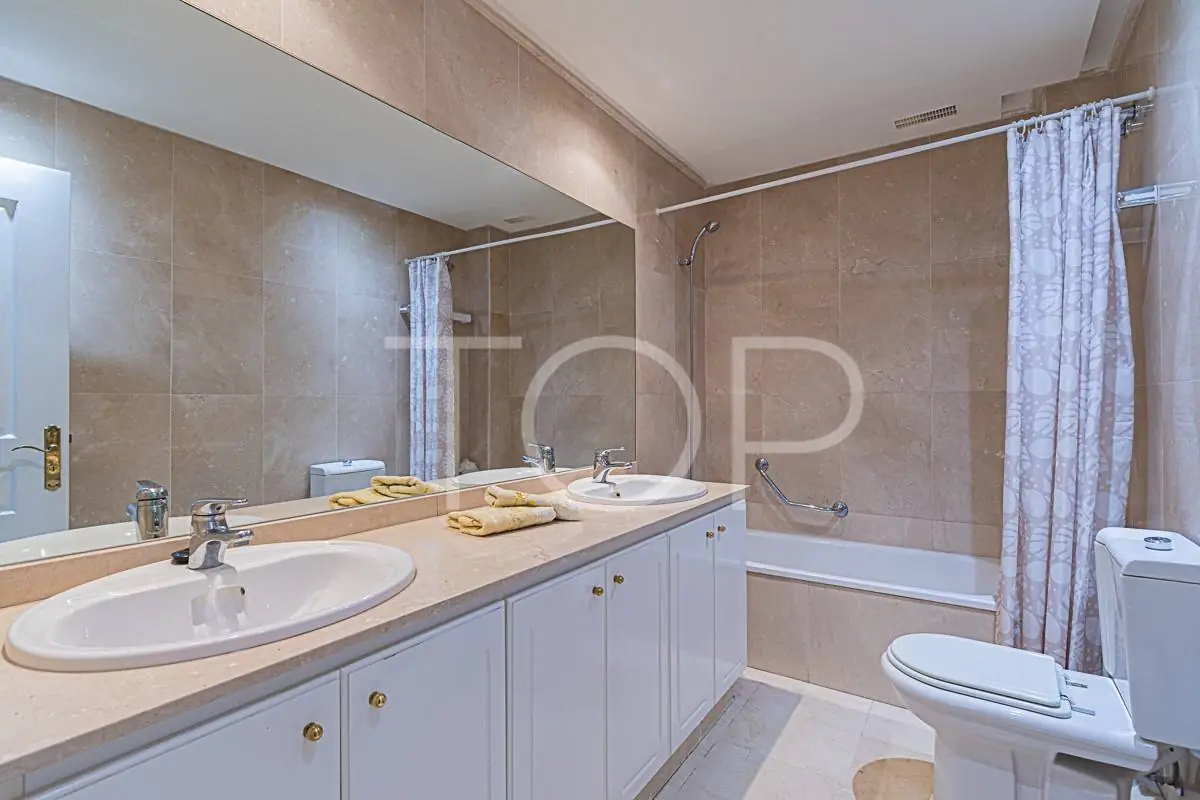 Apartment-Terrazas-del-Duque-Bathroom-Costa-Adeje-Tenerife-2