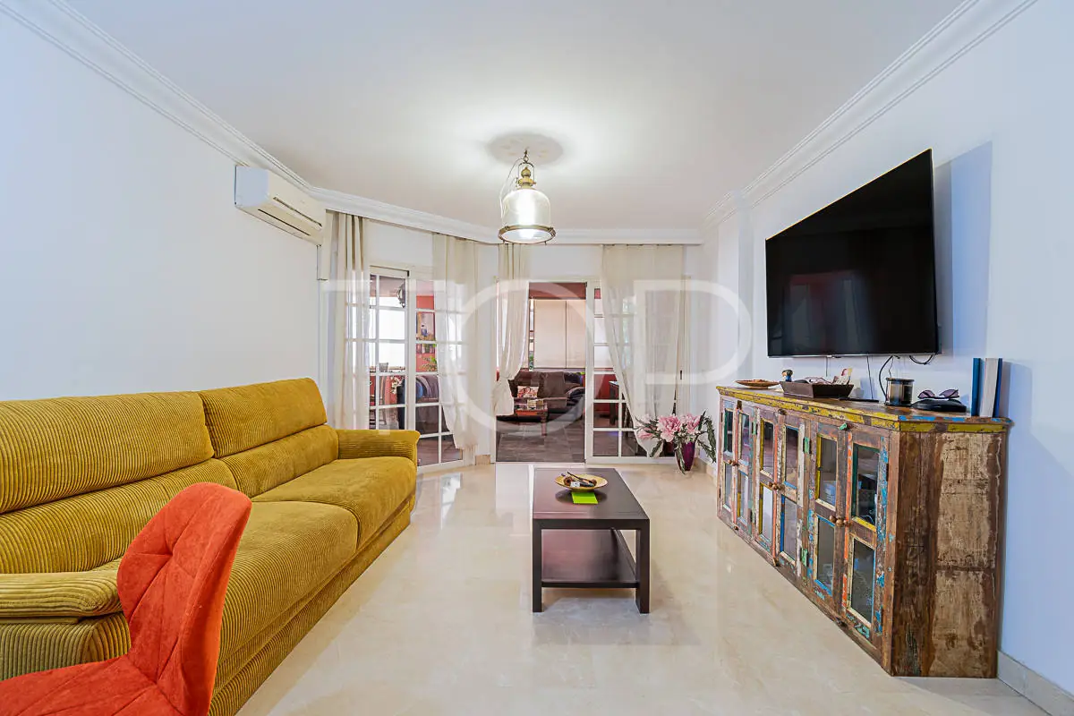 Apartment-El-Duque-Livingroom-Tenerife-1