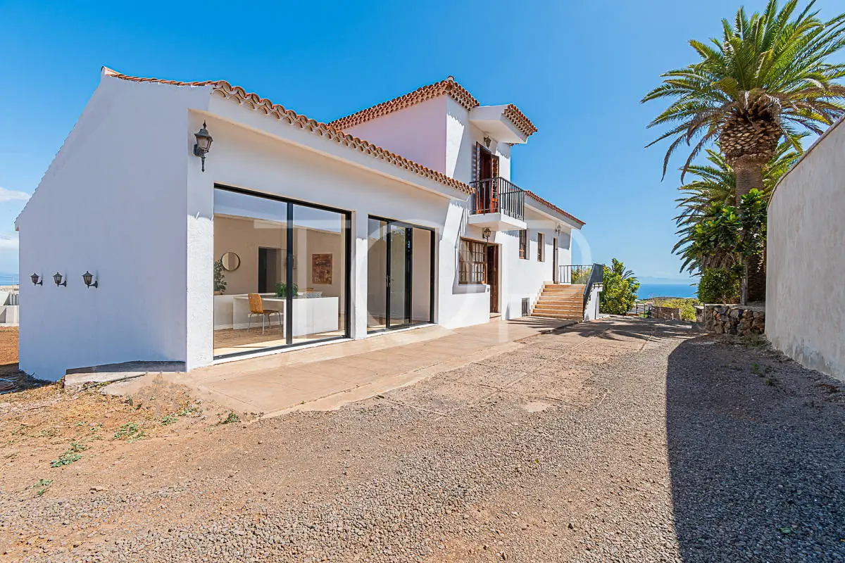 House-Güímar-Facade-Tenerife-1