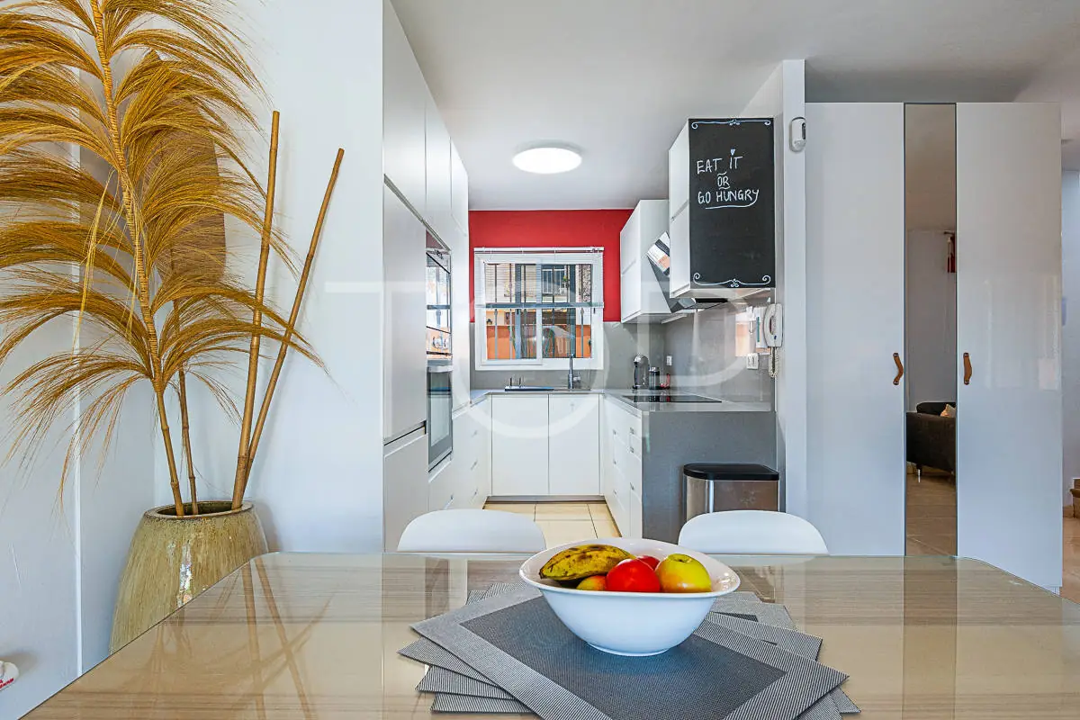 Townhouse-El-Pam-Mar-Diningroom-Kitchen-Tenerife-1