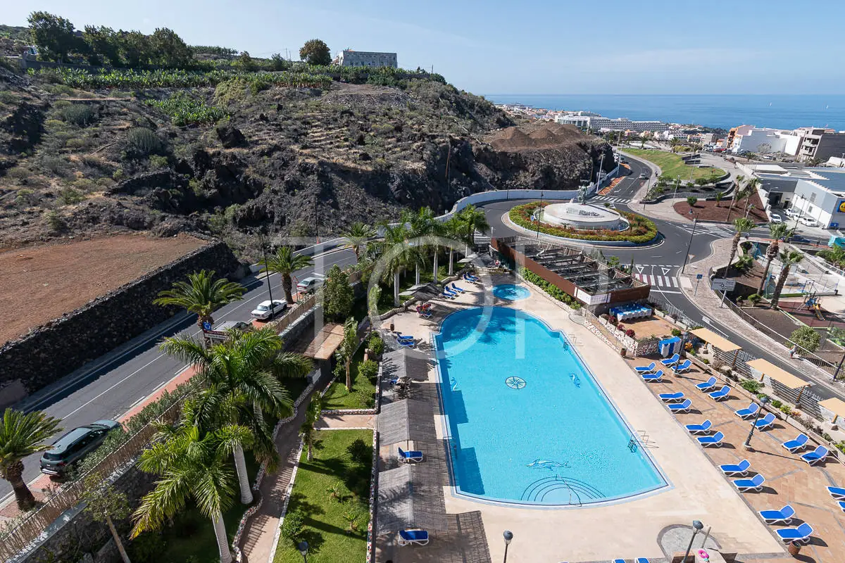 Gigansol-Del-Mar-Community-Pool-Los-Gigantes-Tenerife-1