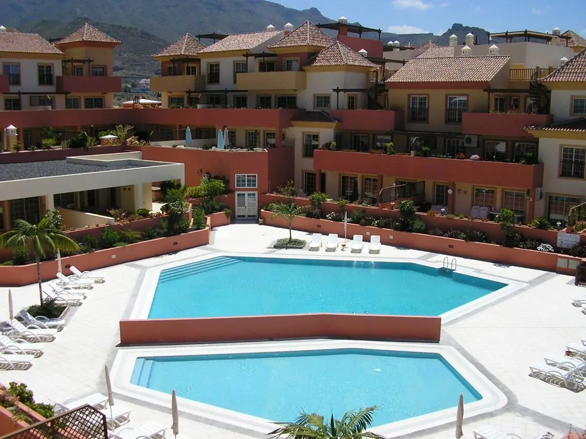 Terrazas-Del-Duque-Community-Pool-Tenerife-2