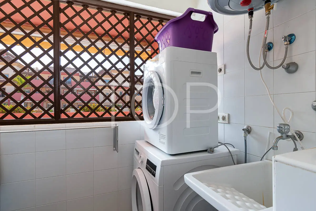 Apartment-El-Duque-Laundry-Tenerife