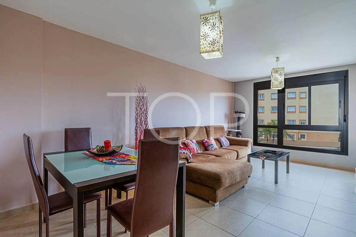 Apartment-El-Palm-Mar-Diningroom-Tenerife