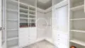 Villa-Playa-Paraiso-Walk-in-Closet-Tenerife