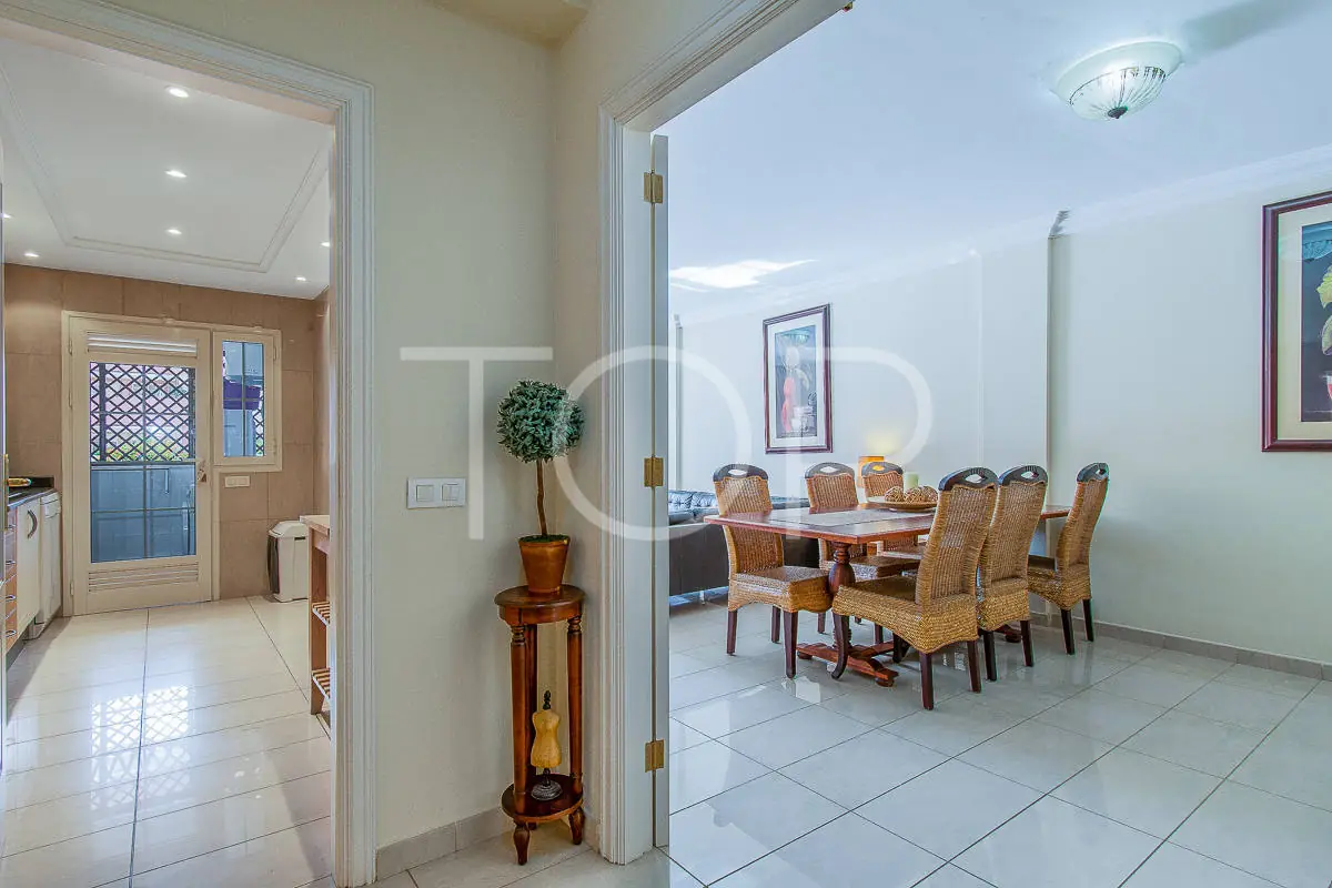 Apartment-El-Duque-Aisle-Tenerife-1