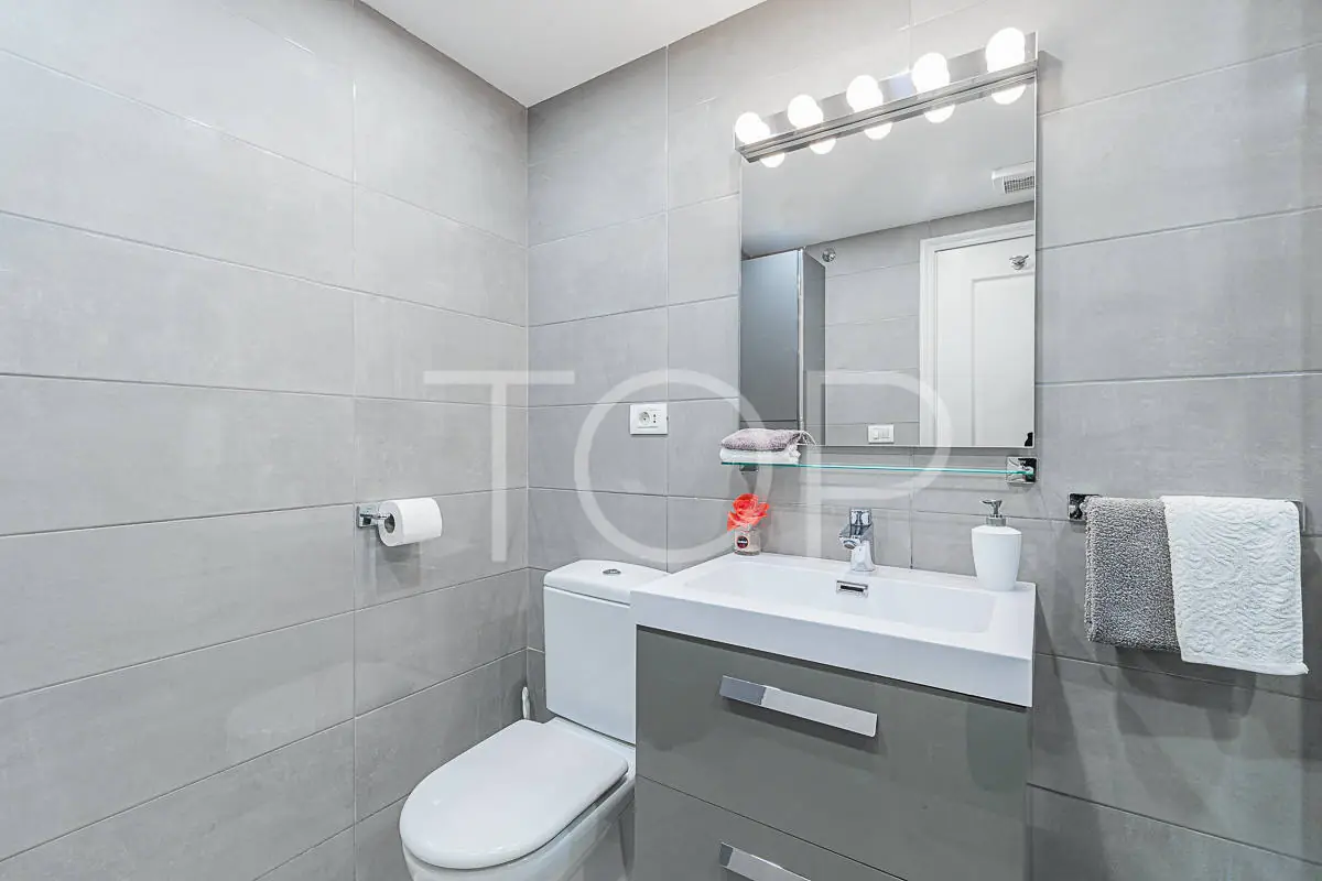 Apartment-Paraiso-del-Palm-Mar-Bathroom-Palm-Mar-Tenerife