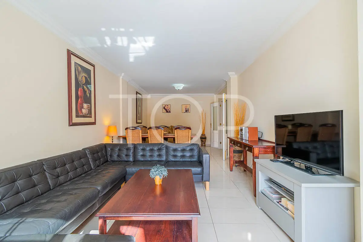 Apartment-El-Duque-Livingroom-Tenerife-2 (1)