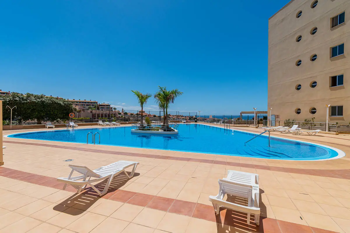 Sol-Paraiso-Community-Pool-Playa-Paraiso-Tenerife-1