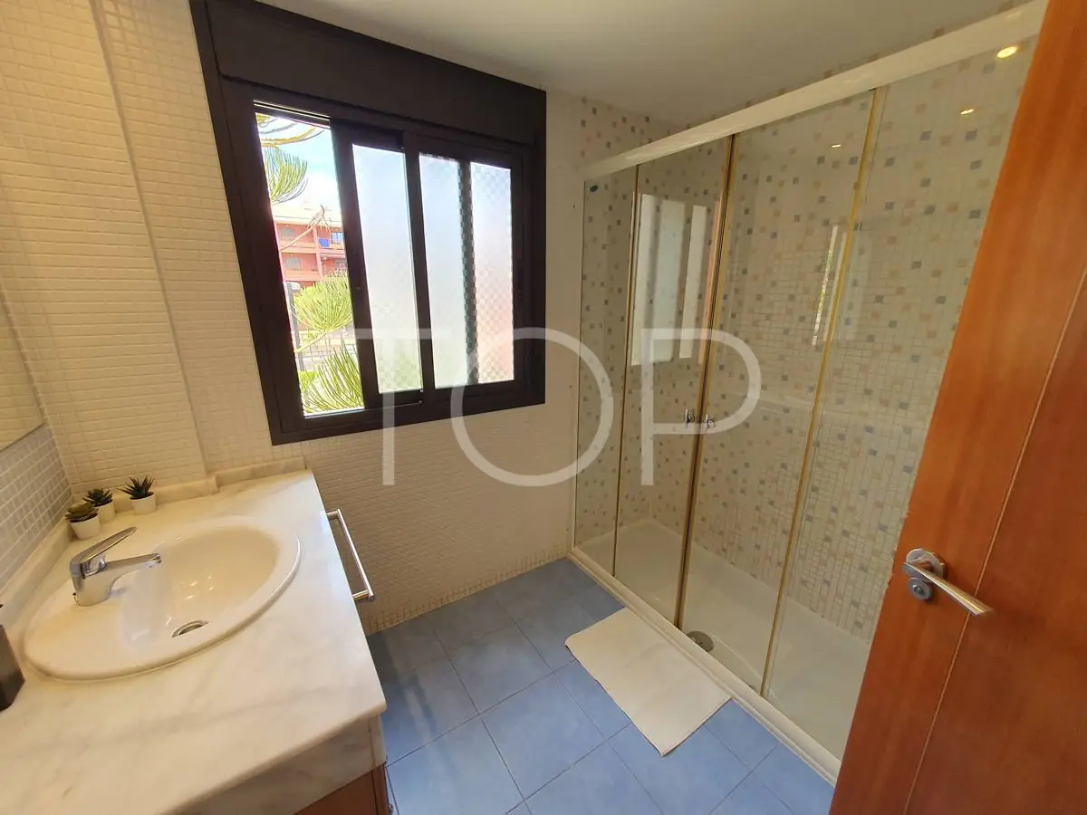 El-Mocan-Bathroom-View-El-Palm-Mar-Tenerife-1