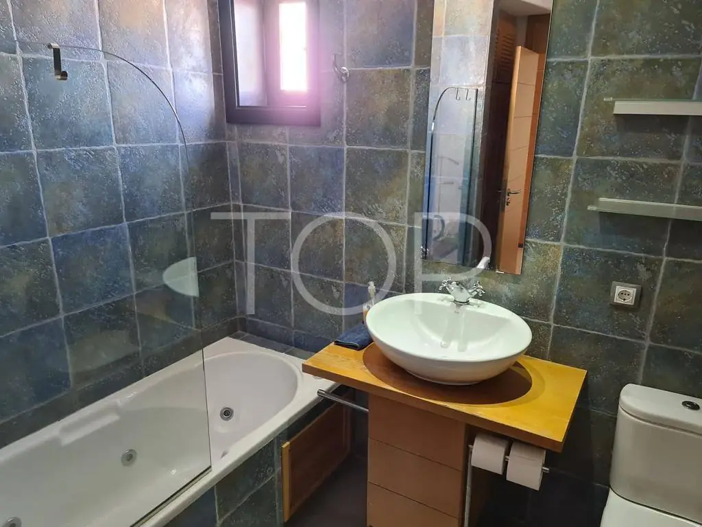 Apartment-Adeje-Paradise-Bathroom1-Tenerife