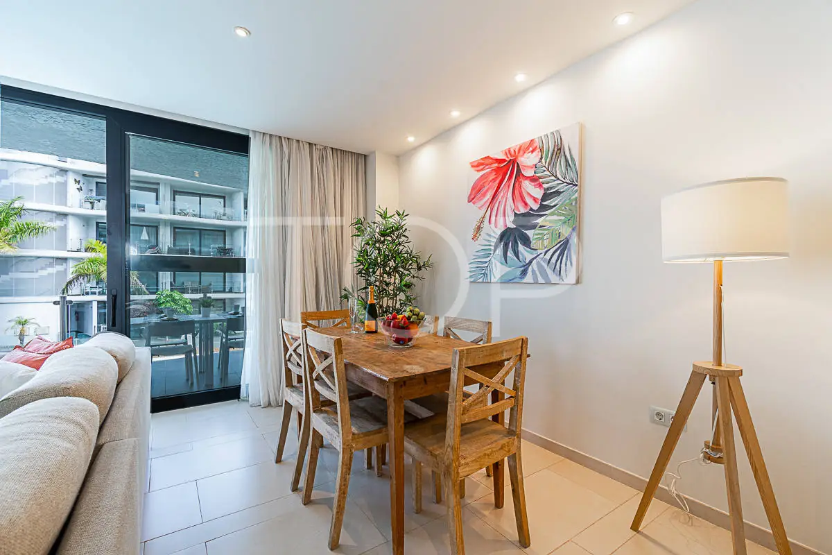 Apartment-El-Palm-Mar-Diningroom-Tenerfe-1