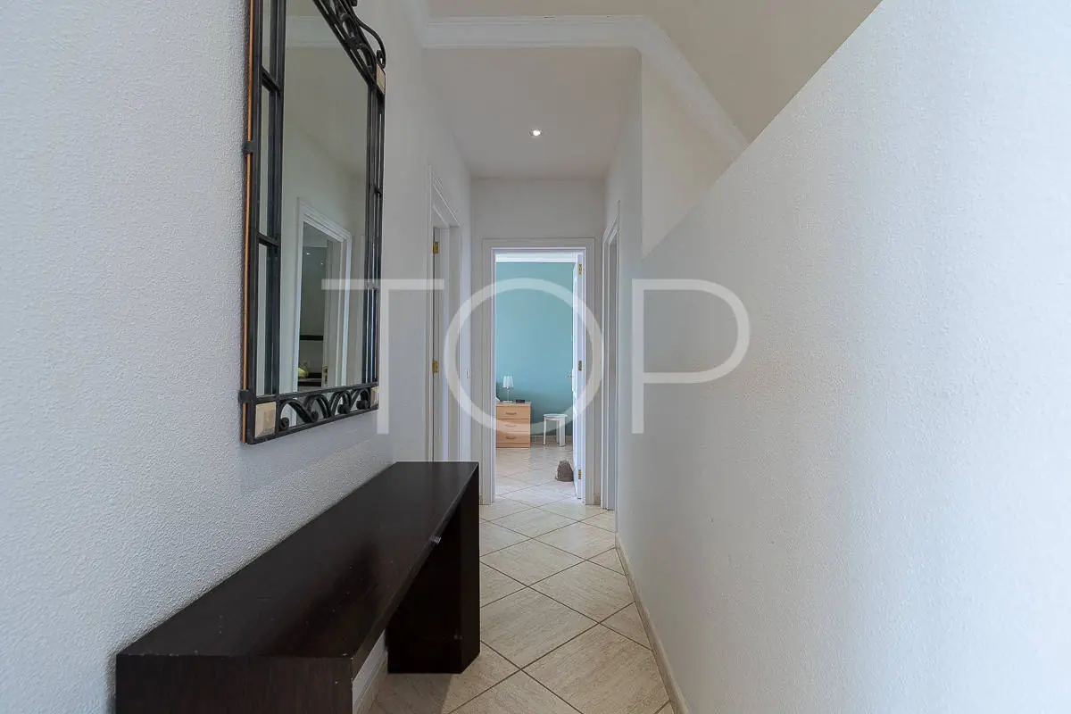 Penthouse-San-Eugenio8-Aisle-Tenerife