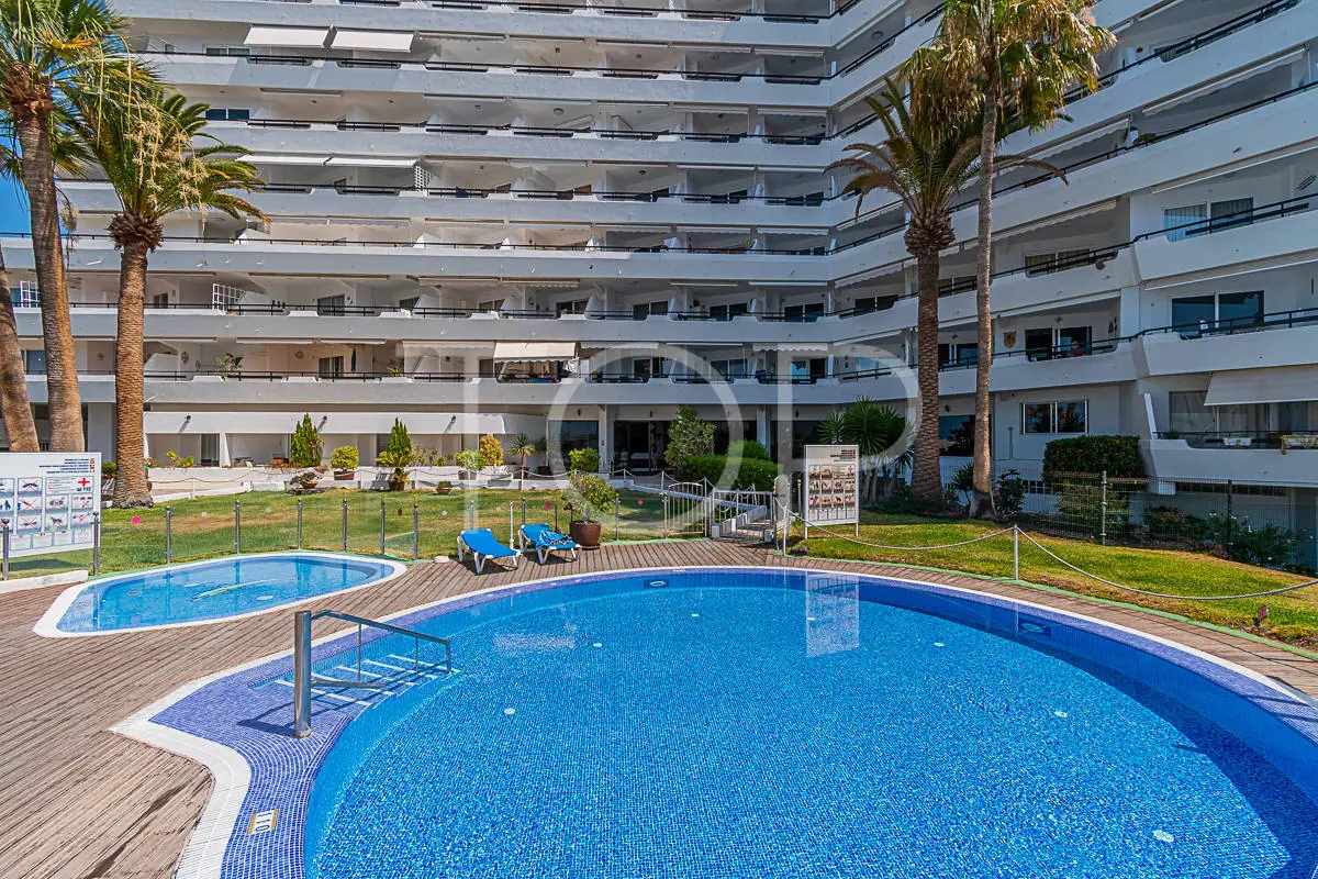 Penthouse-San-Eugenio33-Swimmingpool-Tenerife-3