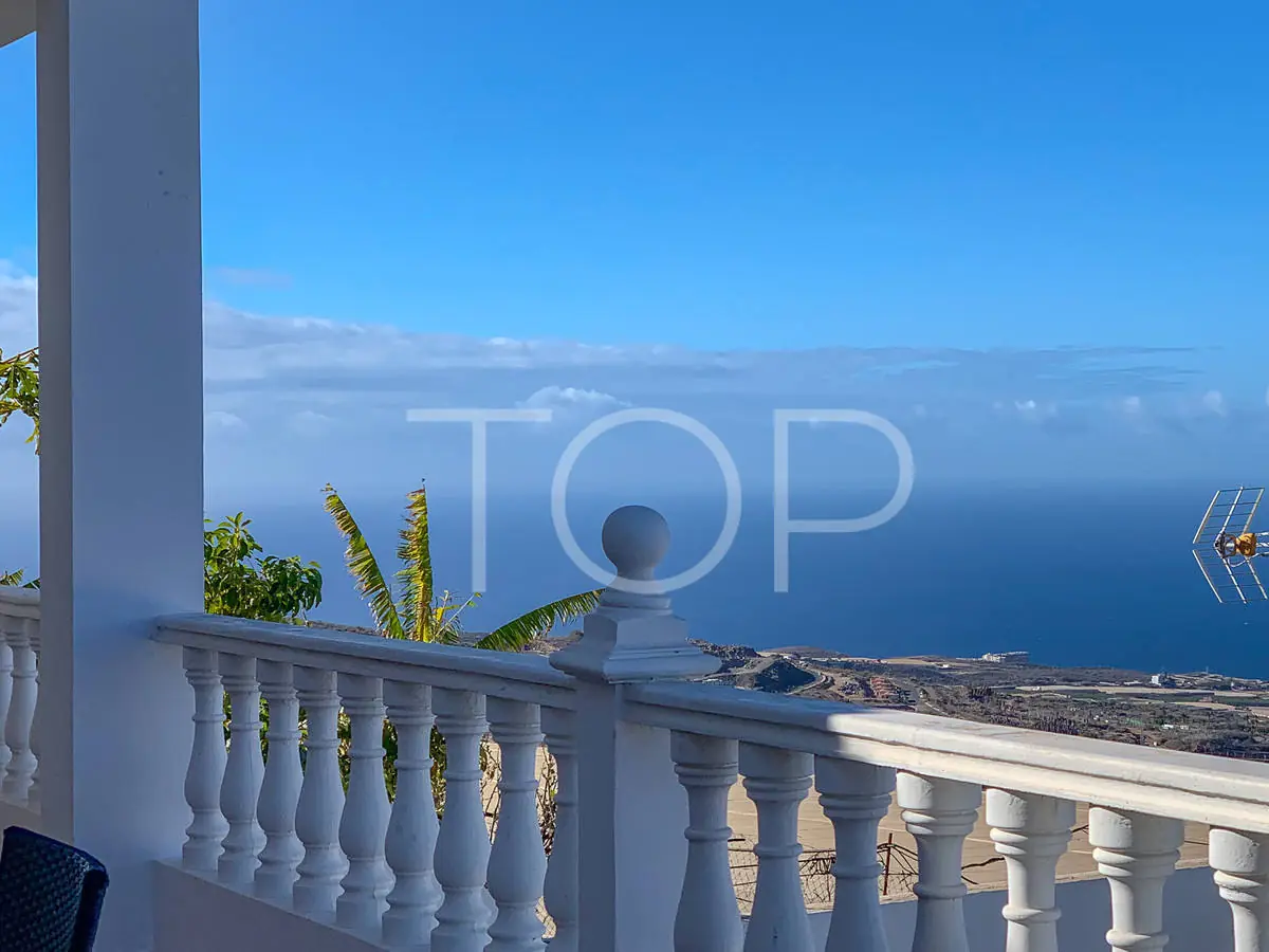 Finca-Terrassen-Ausblick-Guia-de-Isora-Teneriffa-1